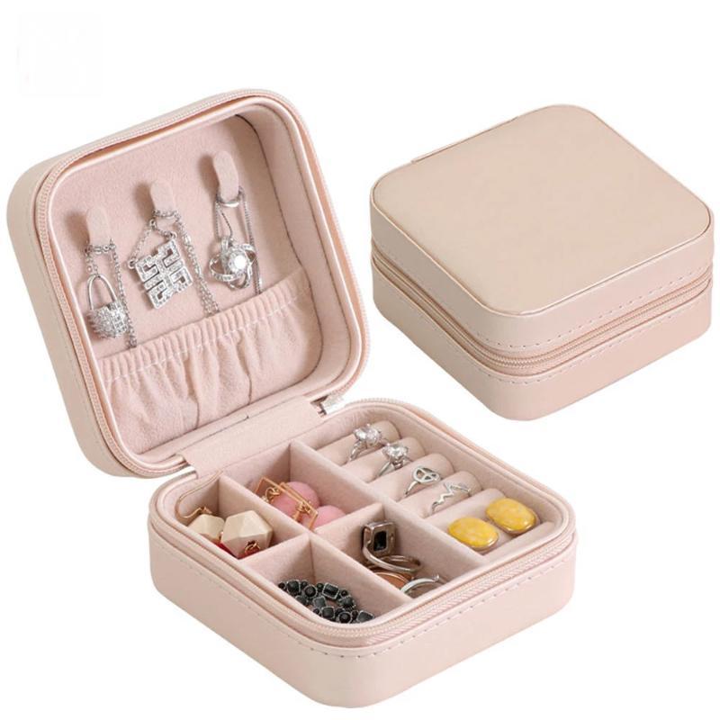 Travel Jewelry Organizer.