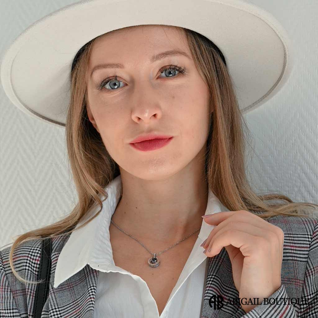 16 Mini Roses Jewelry Box with Love Necklace Set